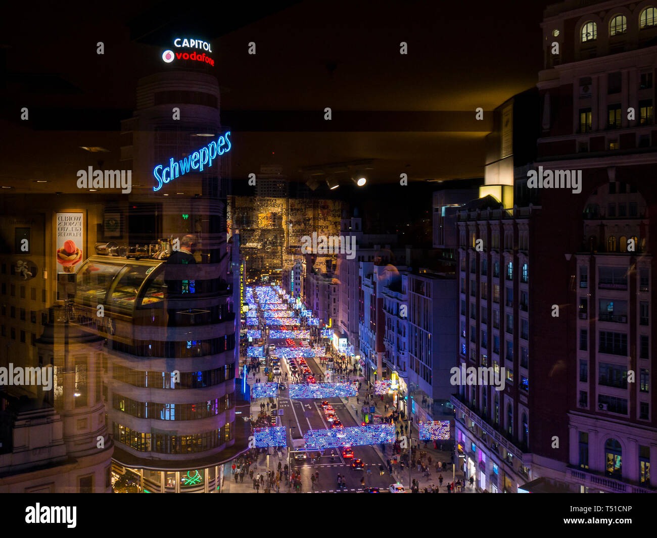 La calle Gran Vía desde el mirador del Corte Inglés. Madrid. España  Fotografía de stock - Alamy