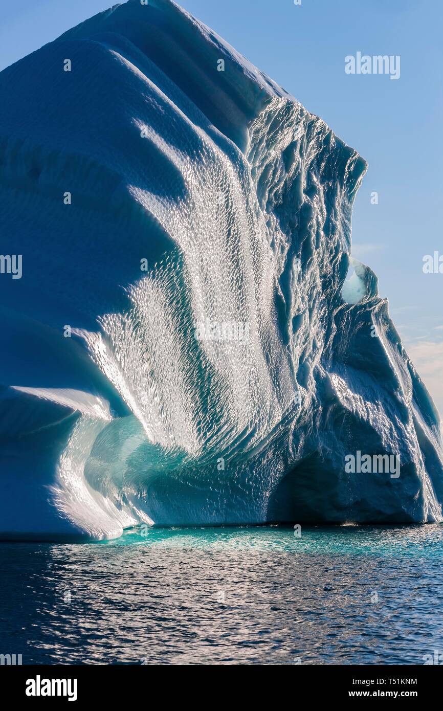 Iceberg en Scoresbysund, Scoresbysund, Groenlandia Oriental y Groenlandia Foto de stock