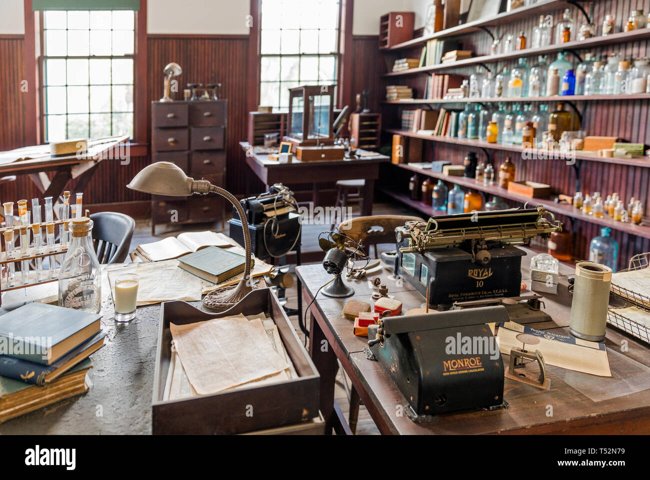 Estados Unidos, Florida, Fort Myers, The Edison-Ford Winter Estates. El laboratorio de trabajo de Thomas Edison Foto de stock