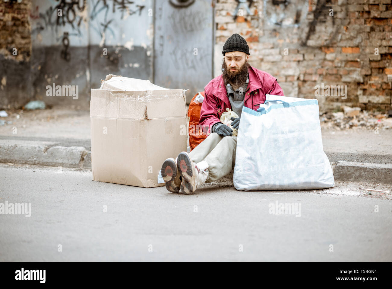 Poverty Ragged Poor Fotos e Imágenes de stock Alamy Poverty Ragged Poor Fotos e Imágenes de stock Alamy