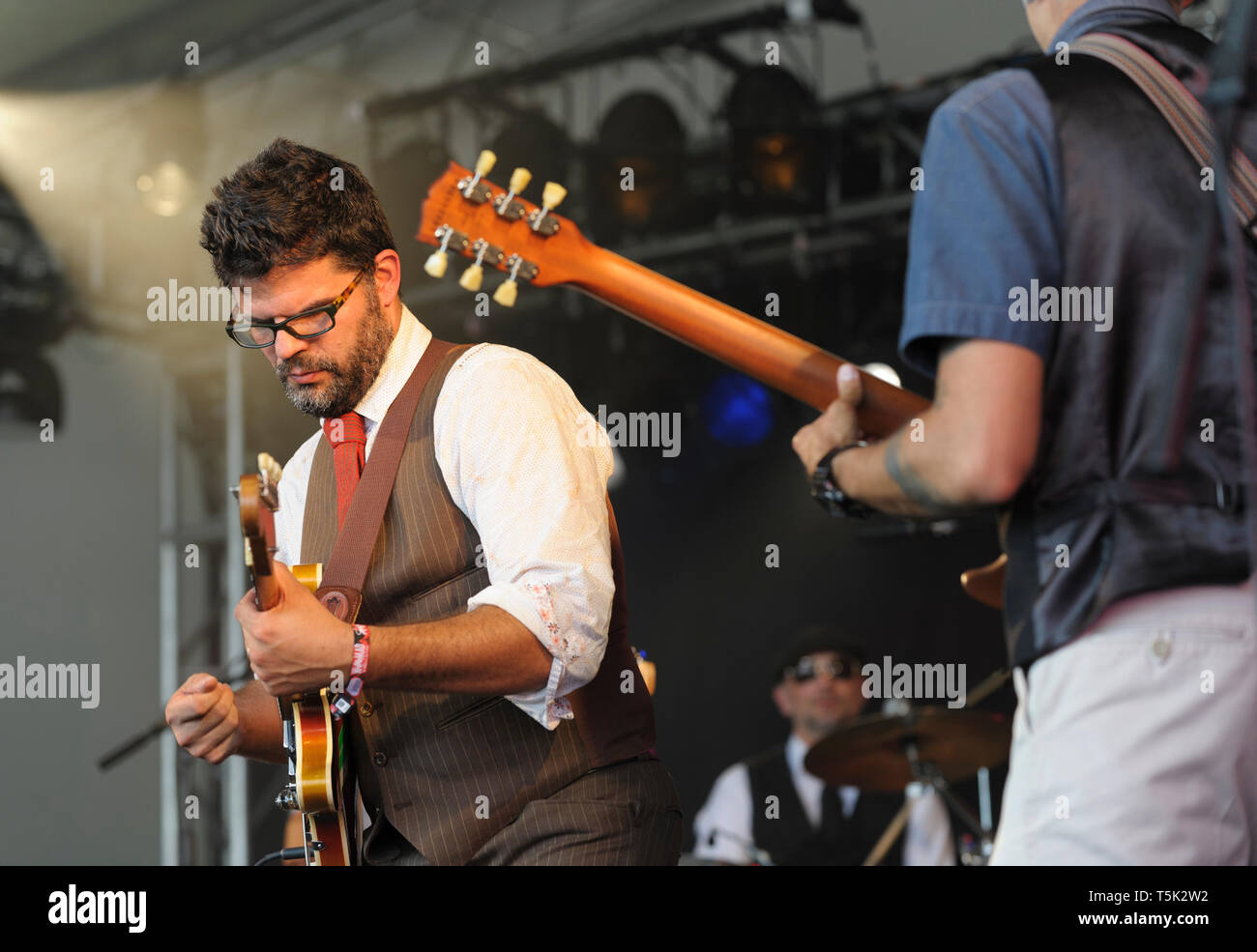El cantautor llamó Gonsalves de ciudad de Kobo actuarán en el Festival Womad, Charlton Park, Reino Unido, 26 de julio de 2014. Foto de stock