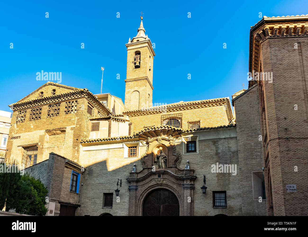 Iglesia de San Nicolás de Bari, en Zaragoza, España Fotografía de stock -  Alamy