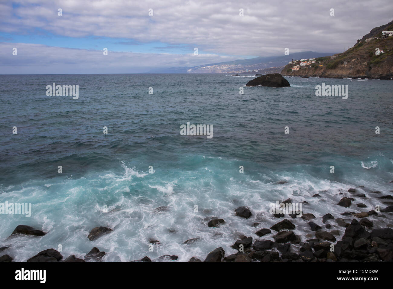 Roque de las Aguas (San Juan de la Rambla), Tenerife, Islas Canarias, España Fotografía de stock