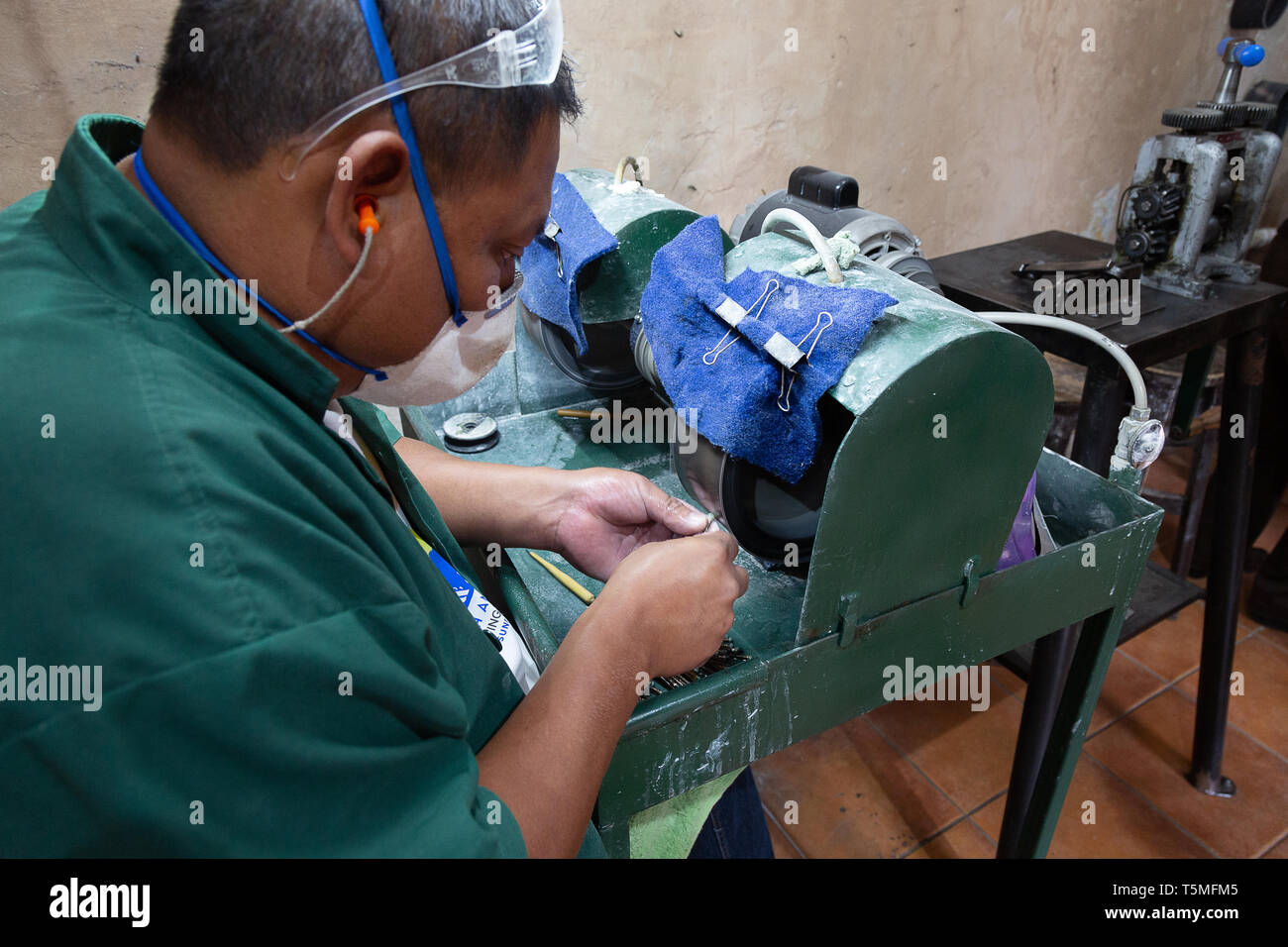 Jade factory antigua guatemala fotografías e imágenes de alta
