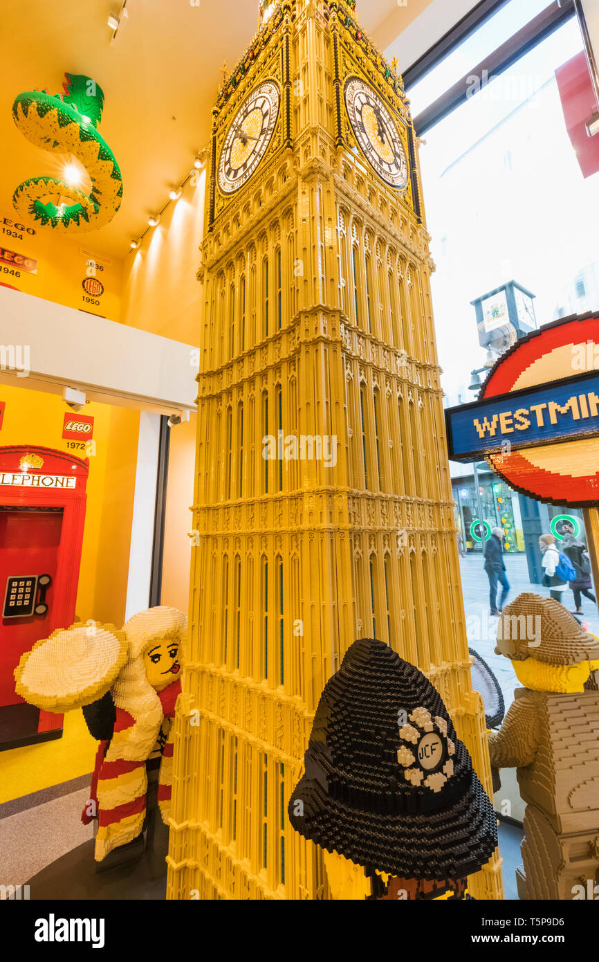 Inglaterra, Londres, Leicester Square, Lego Store, modelo Lego de Big Ben  Fotografía de stock - Alamy