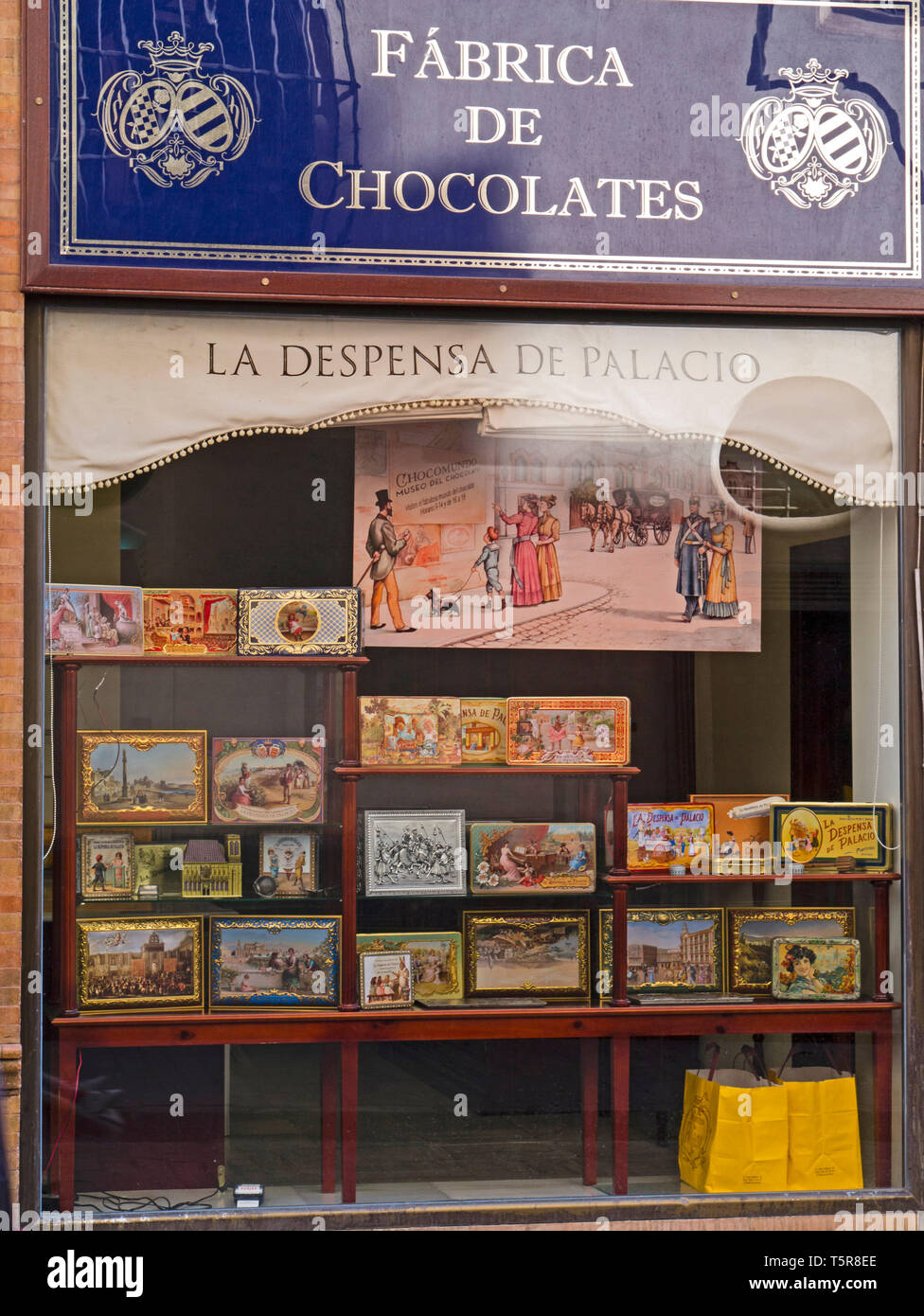 La Despensa De Palacio, panadería y tienda de chocolate,Sevilla, Andalucía,  España, Europa Fotografía de stock - Alamy