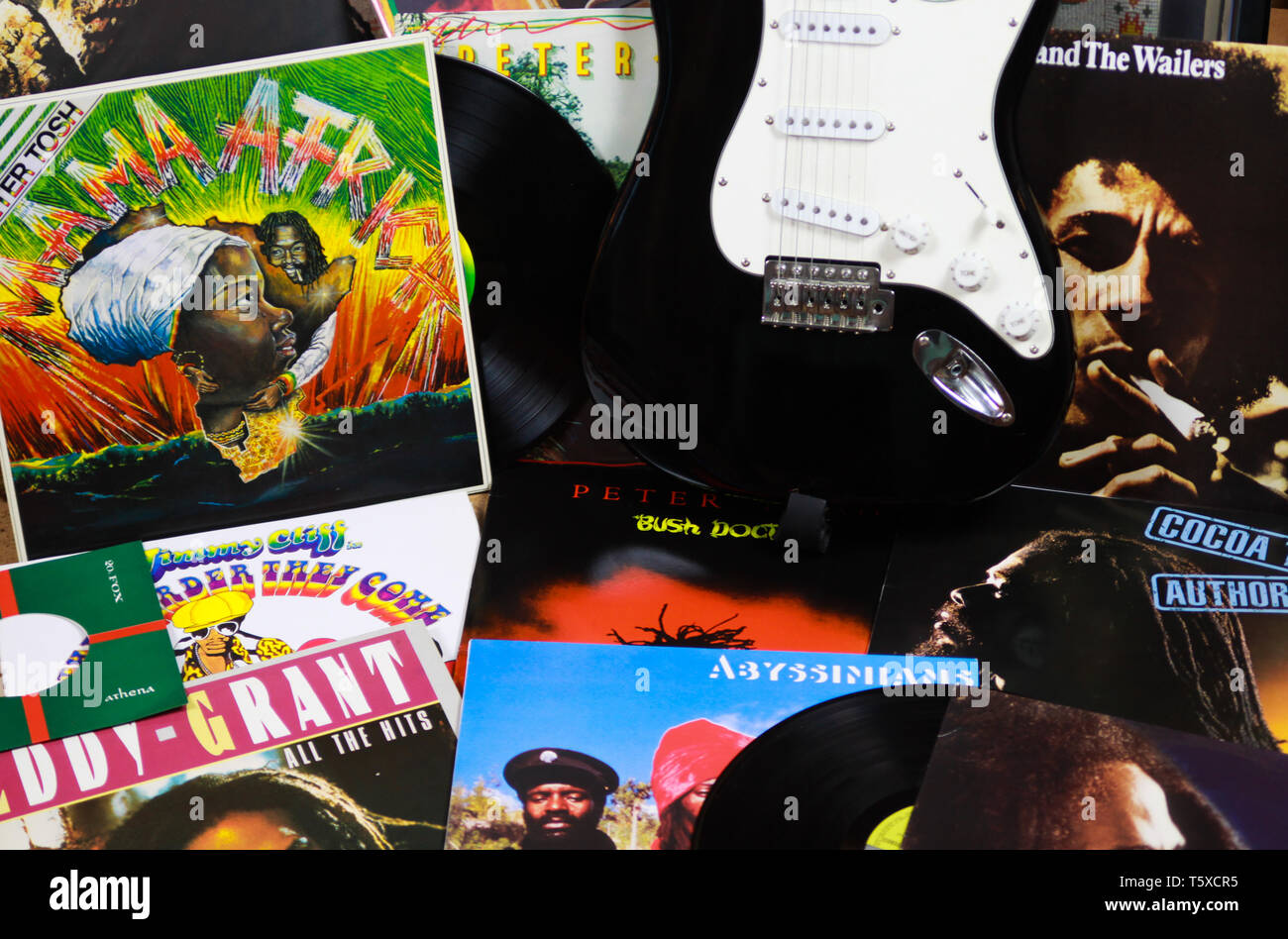 Reggae vinyl fotografías e imágenes de alta resolución - Alamy