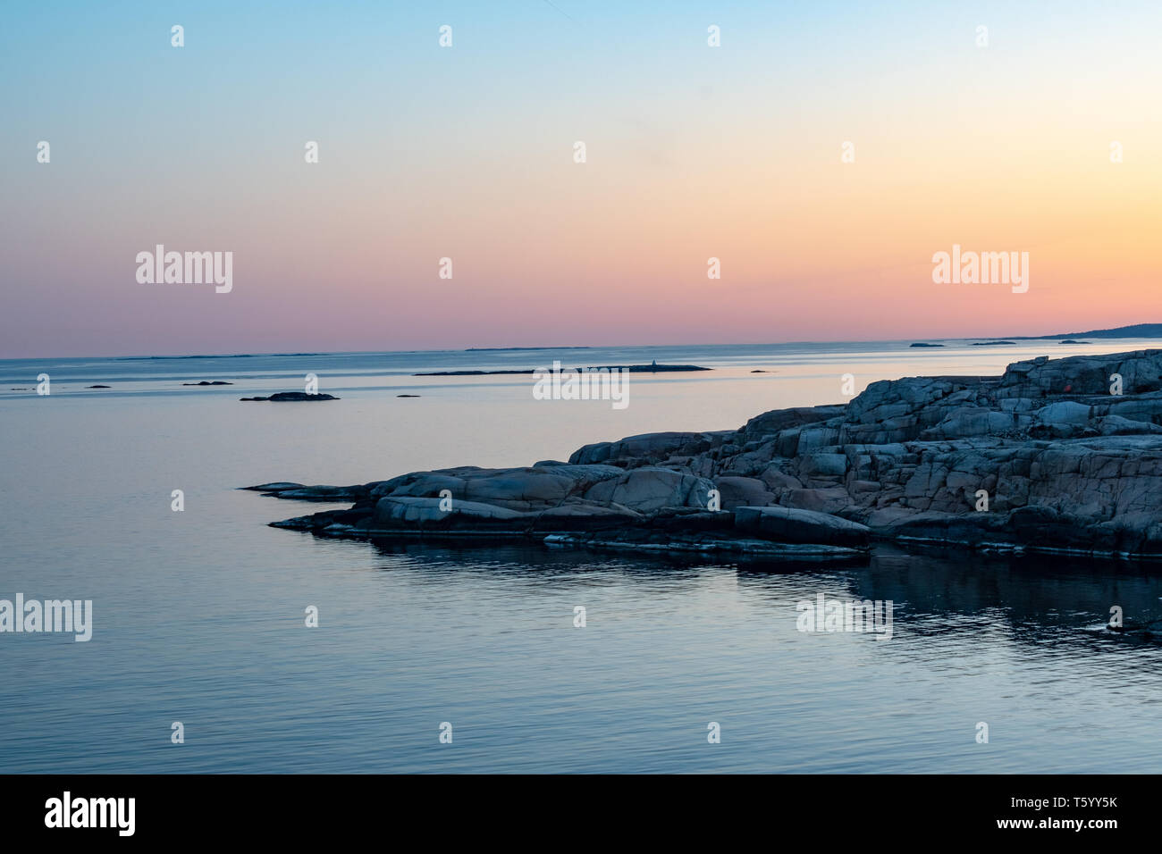 "El fin del mundo', Tjøme rocas en Noruega Foto de stock