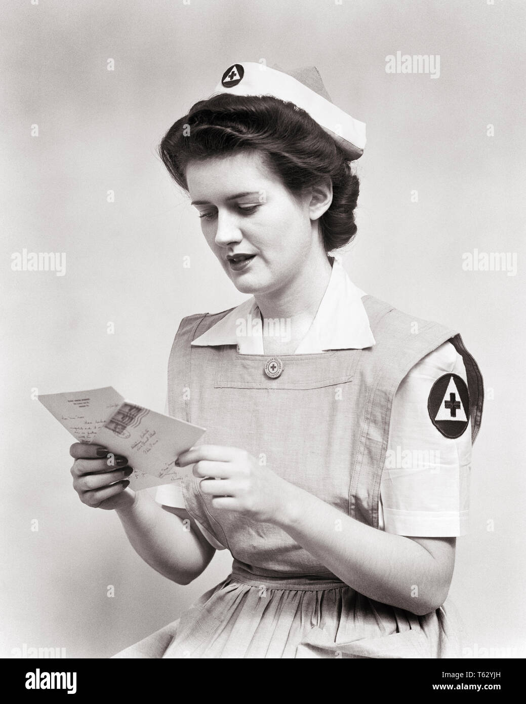 ¡Imán para ser una enfermera de cadetes! La niña con un futuro. 1940s WW2  Cuerpo de Enfermería imán de vinilo hoja magnética para cerraduras, coches