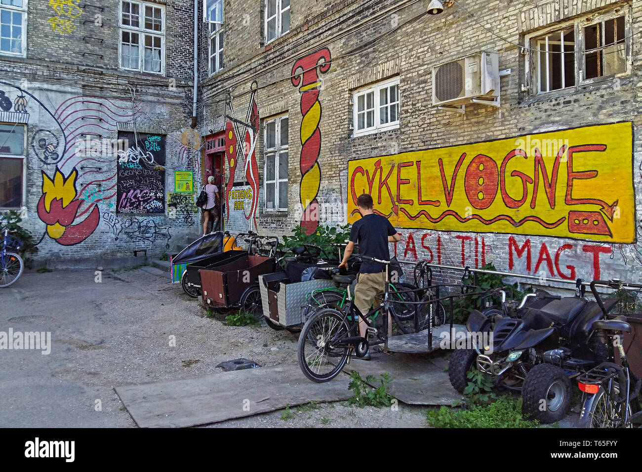 Christiania o Freetown Christiania autoproclamado barrio autónomo en 1971, cubriendo 34 hectáreas en el barrio de Christianshavn El situat Foto de stock