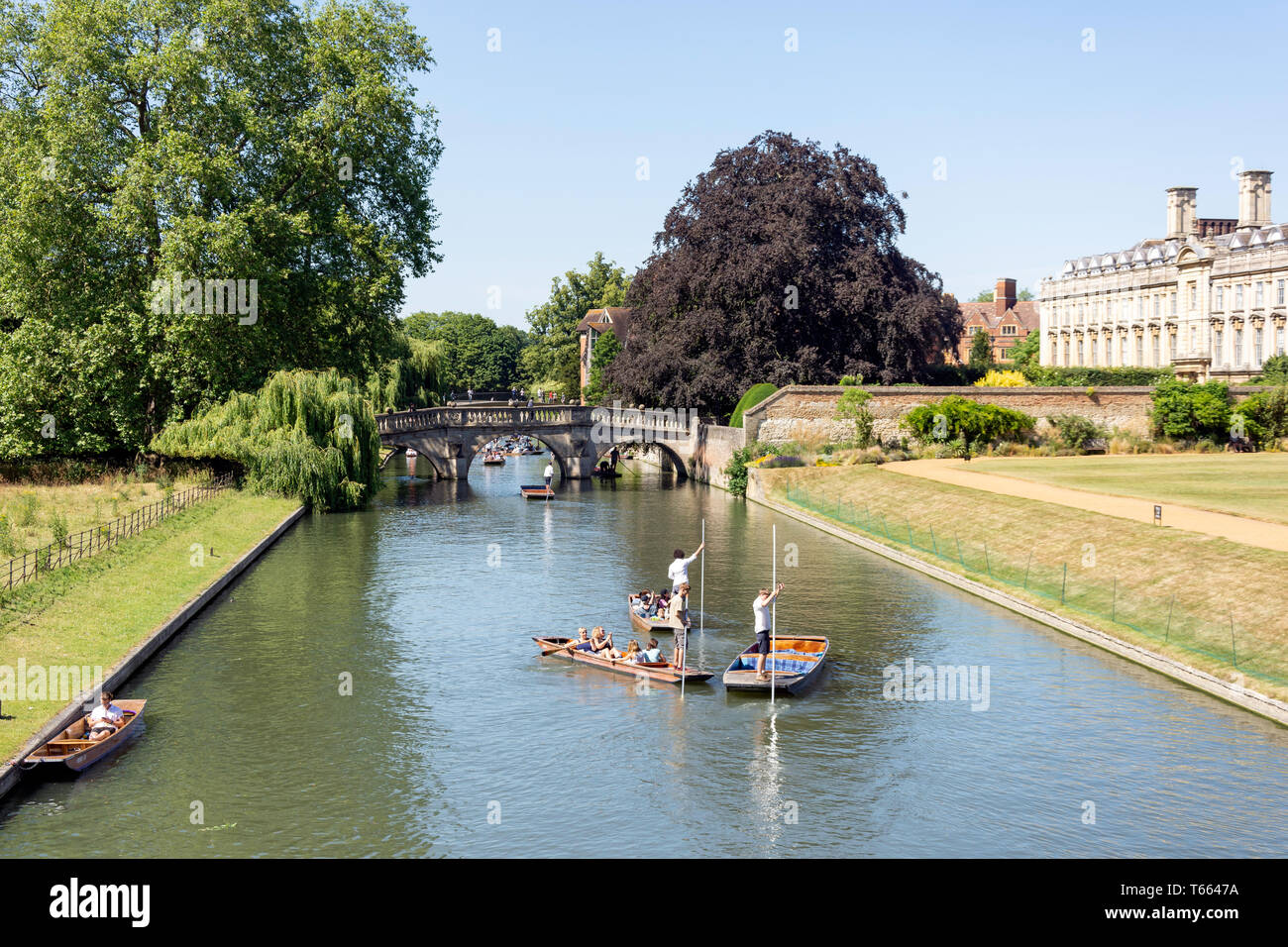 Punts del río Cam, Cambridge, Cambridgeshire, Inglaterra, Reino Unido Foto de stock