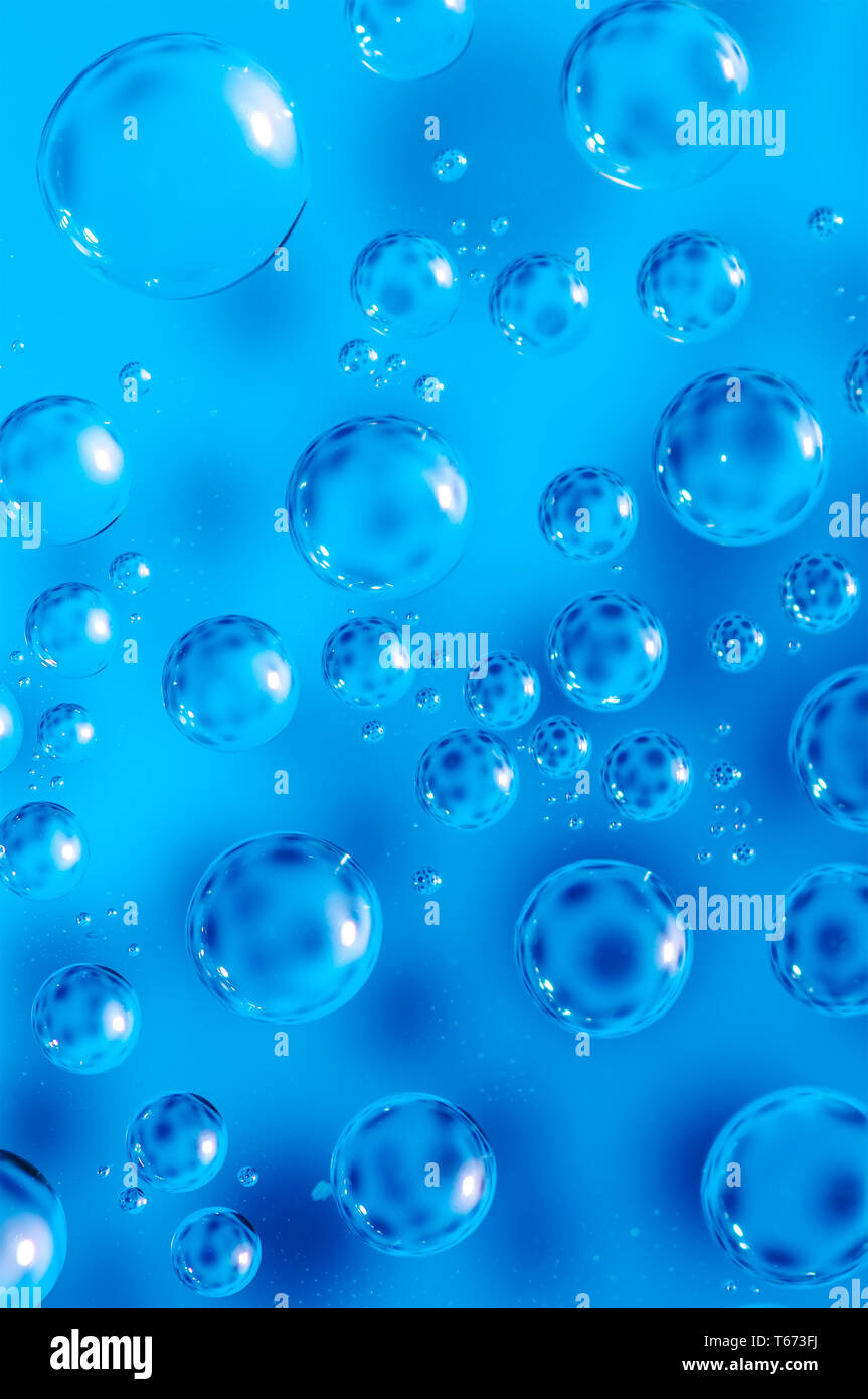 Burbujas en el agua fotografías e imágenes de alta resolución - Alamy Burbujas en el agua fotografías e imágenes de alta resolución - Alamy