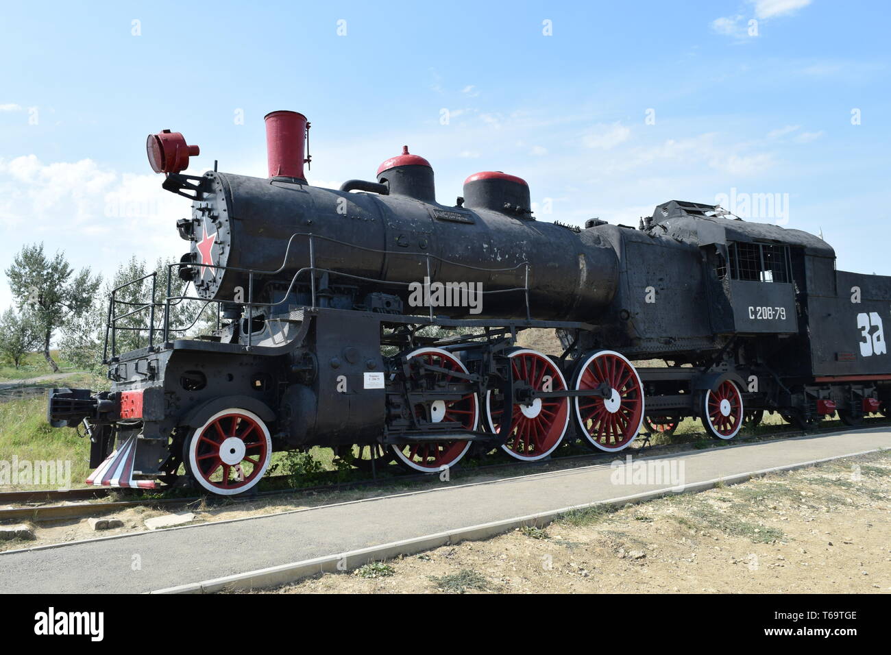 La vieja locomotora de vapor en el museo al aire libre Foto de stock