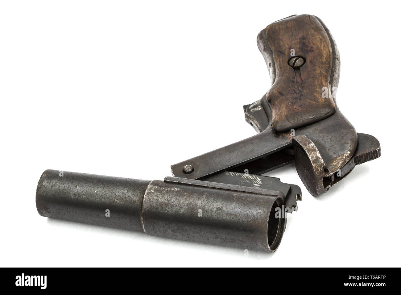 Señal de viejos cartuchos para pistola de Bengala, aislado sobre fondo  blanco Fotografía de stock - Alamy