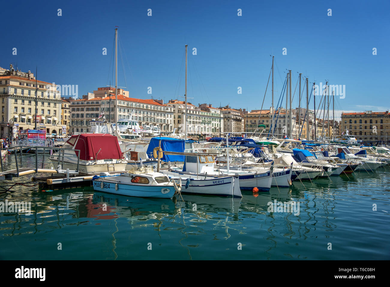 Vista del viejo puerto de Marsella, Francia Foto de stock