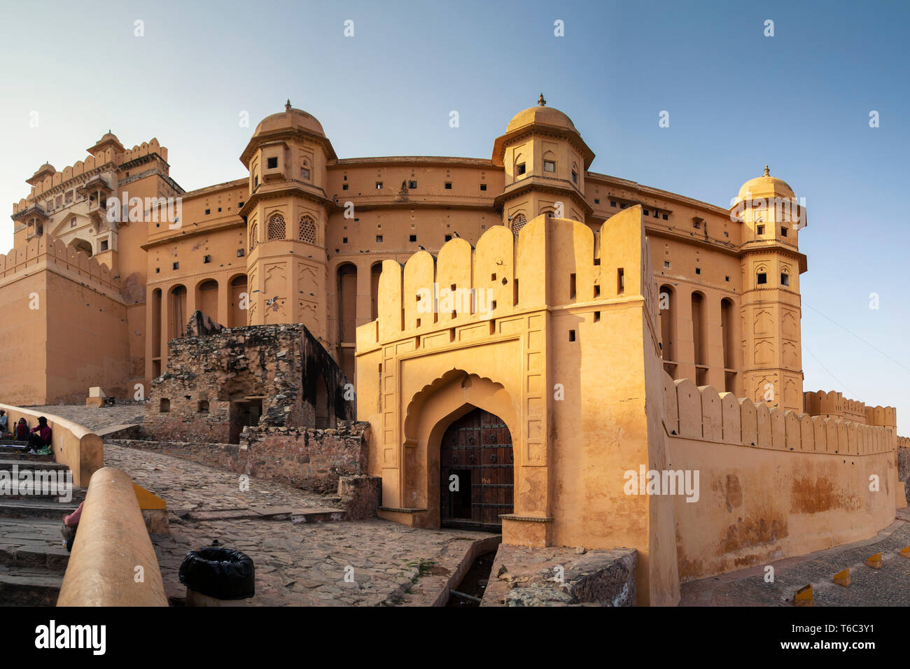 La India, Rajastán, Jaipur, ámbar, Fuerte Amber y fortificaciones de pared Foto de stock