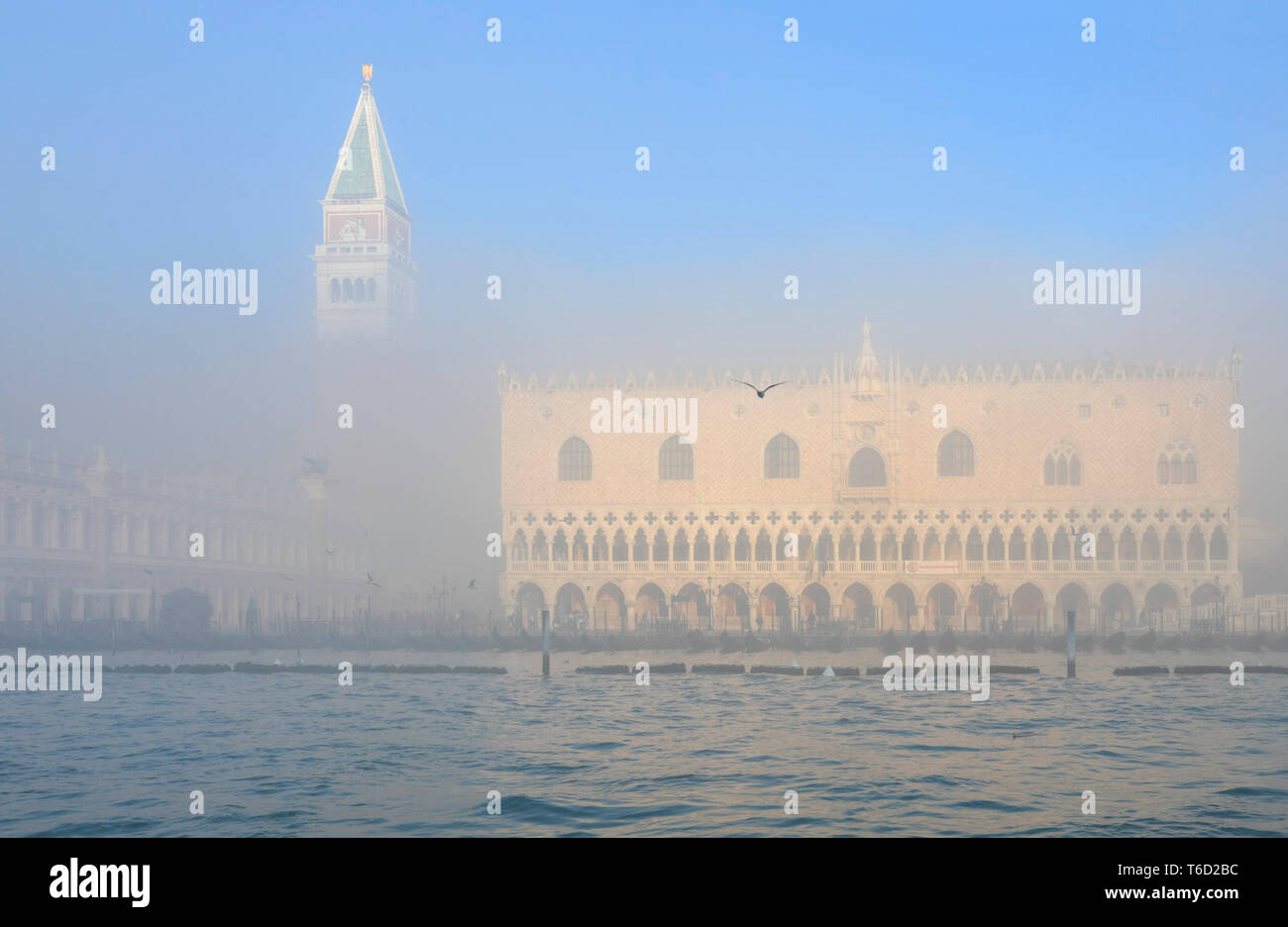 La Basílica de San Marcos, la Plaza de San Marcos (San Marcos) Venecia, Italia Foto de stock