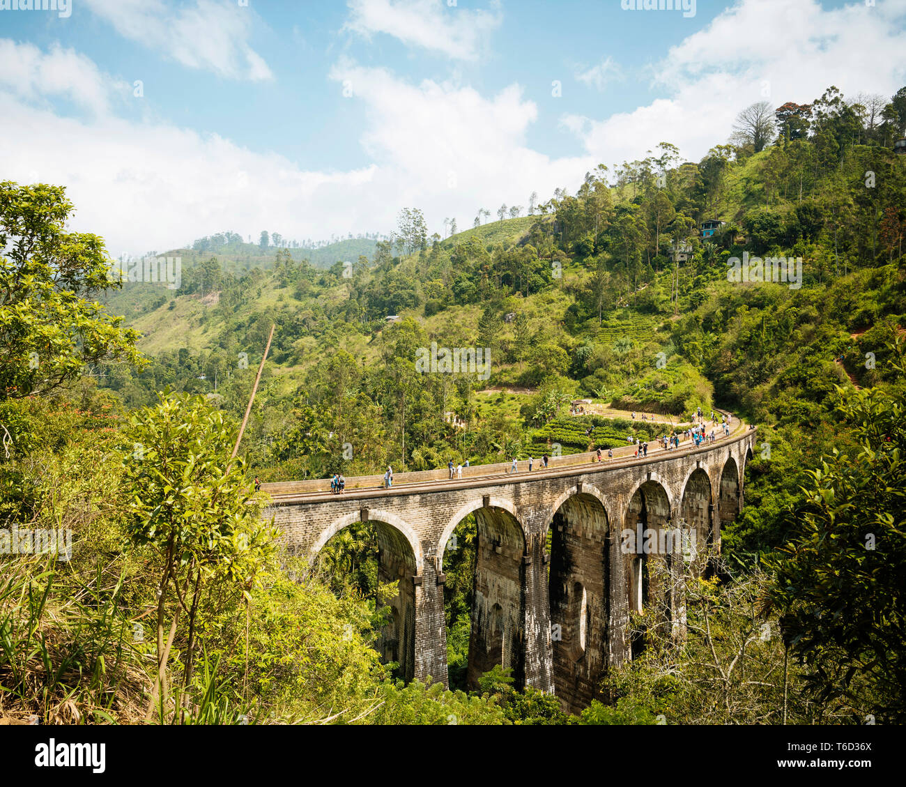 9 Puente de arco, Ella, provincia de Uva, Sri Lanka, Asia Foto de stock