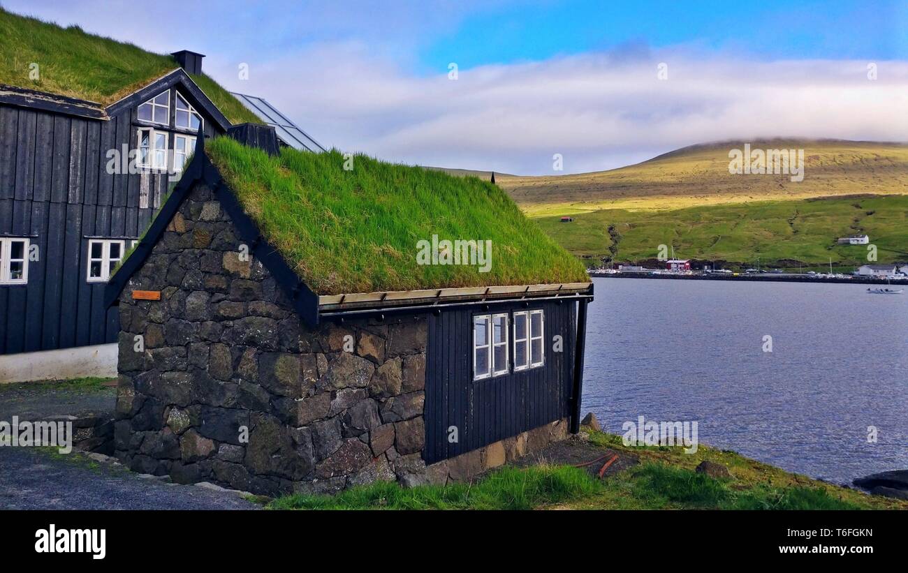 Típicas casas de las Islas Faroe Foto de stock