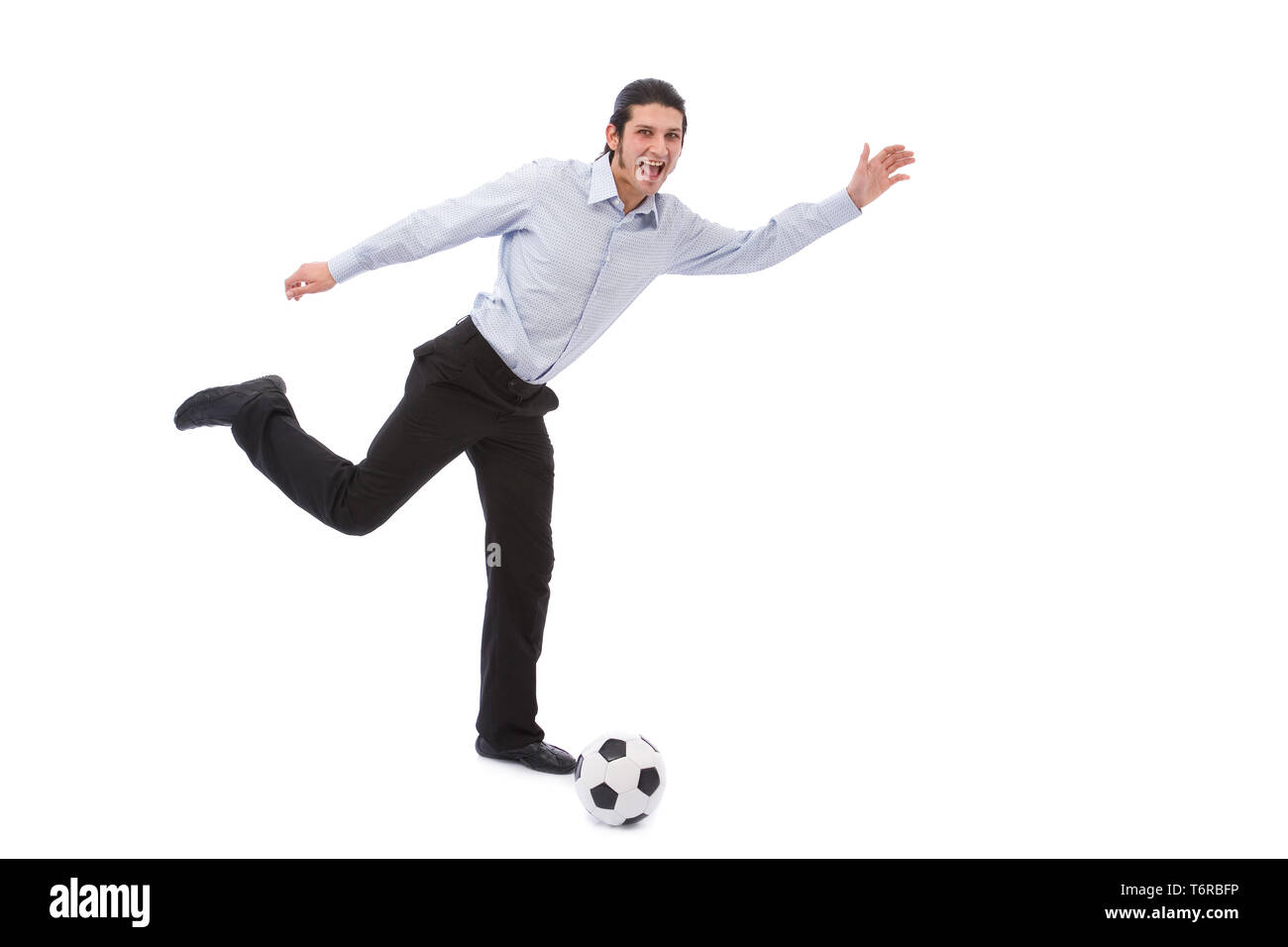 Patear pelota de futbol Imágenes recortadas de stock - Alamy