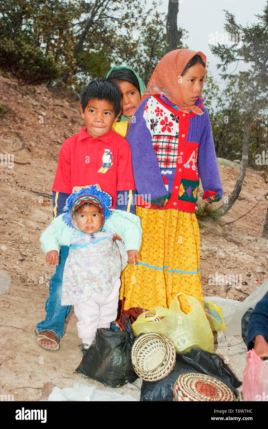 Tarahumara Raramuri Fotos E Imagenes De Stock Alamy