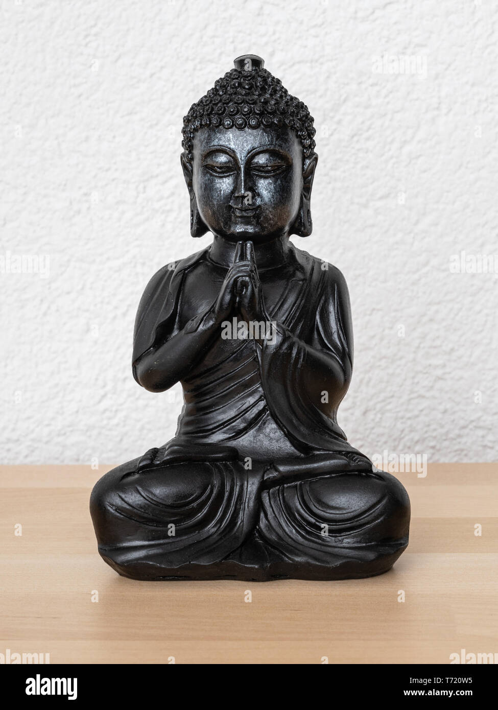 Estatua de Buda, signo de paz y sabiduría Foto de stock