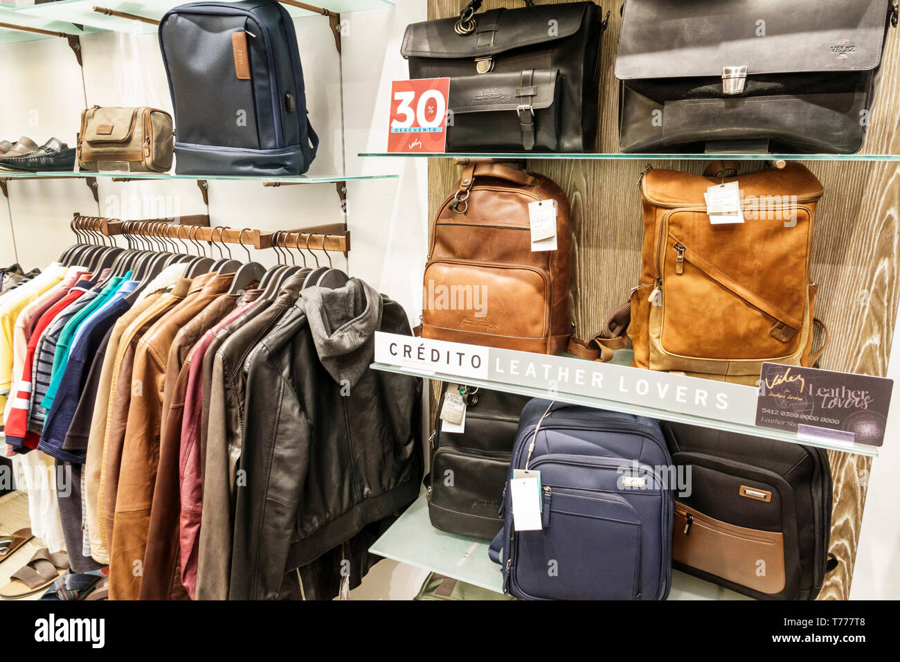 Marroquineria bolsos mochilas chaquetas fotograf as e im genes de