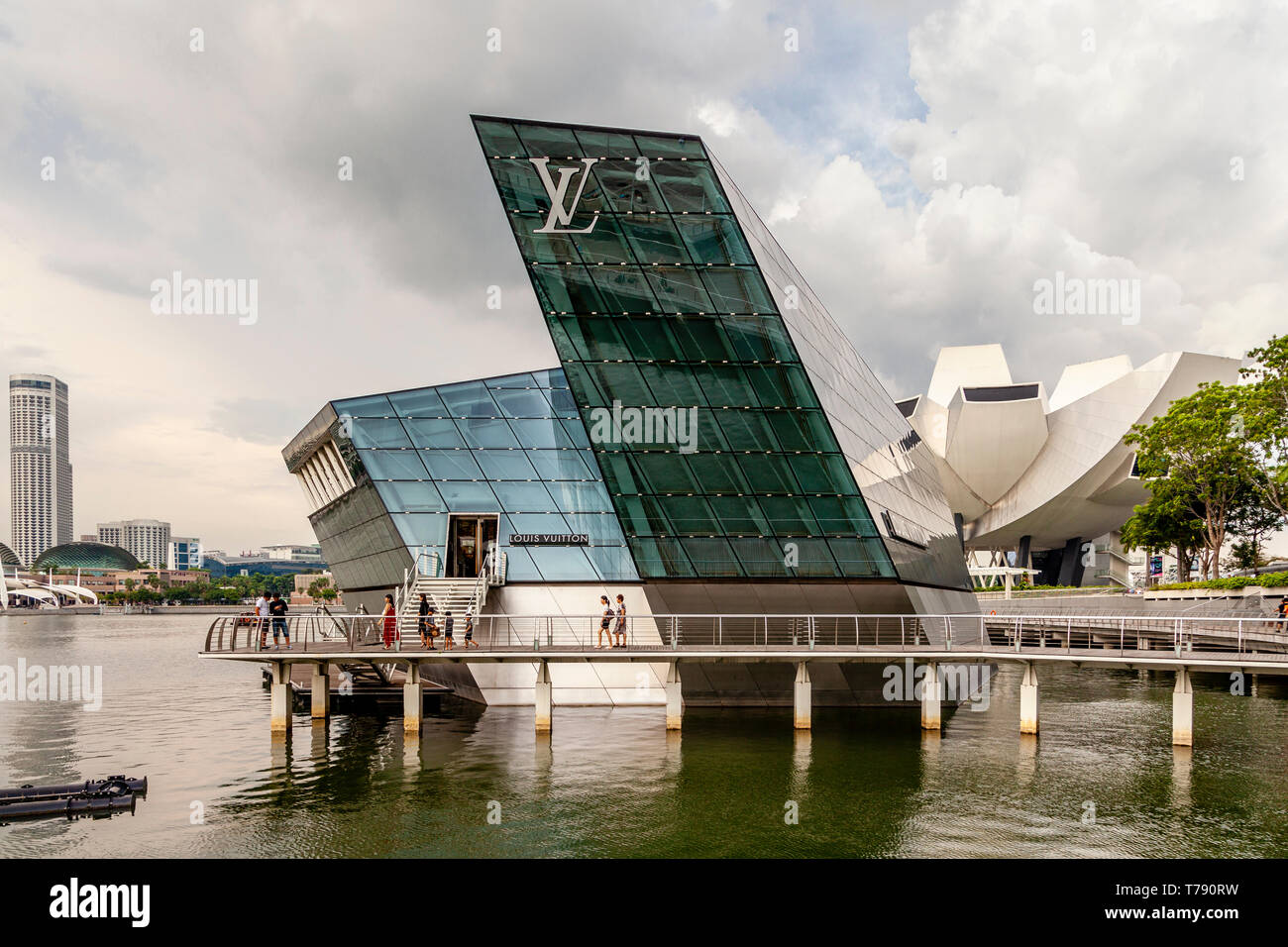 Louis vuitton singapore fotografías e imágenes de alta resolución - Alamy