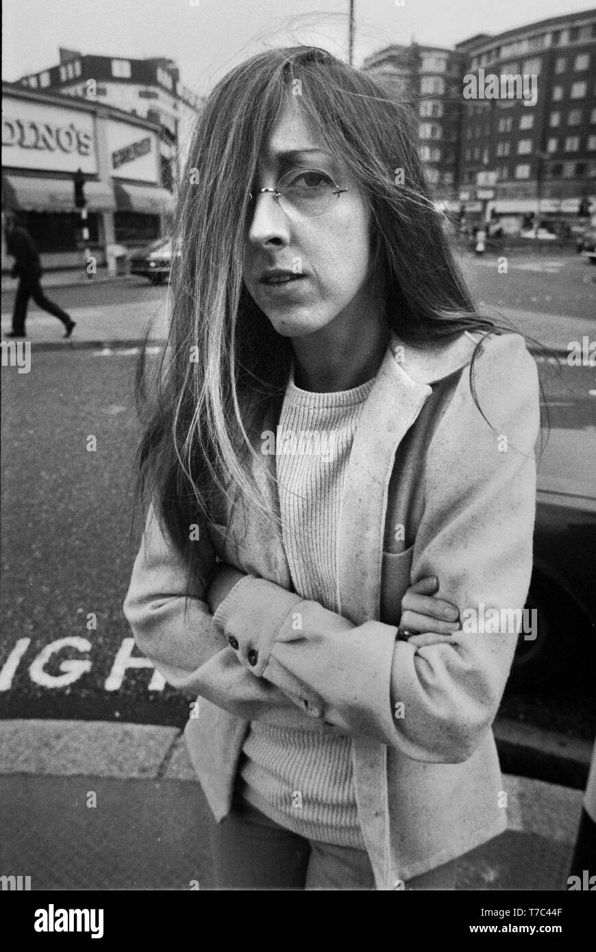 Londres: Judee Sill planteados en Londres en 1972 en una gira para promocionar su segundo álbum, corazón alimentos (Foto por Gijsbert Hanekroot) Foto de stock