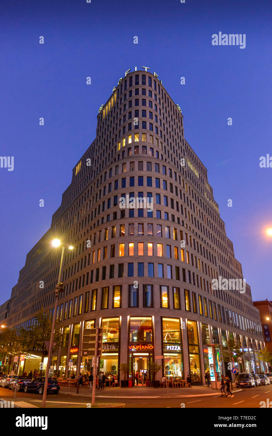 El Hotel Sofitel, Joachimsthaler Strasse, Charlottenburg, Berlin, Deutschland Foto de stock