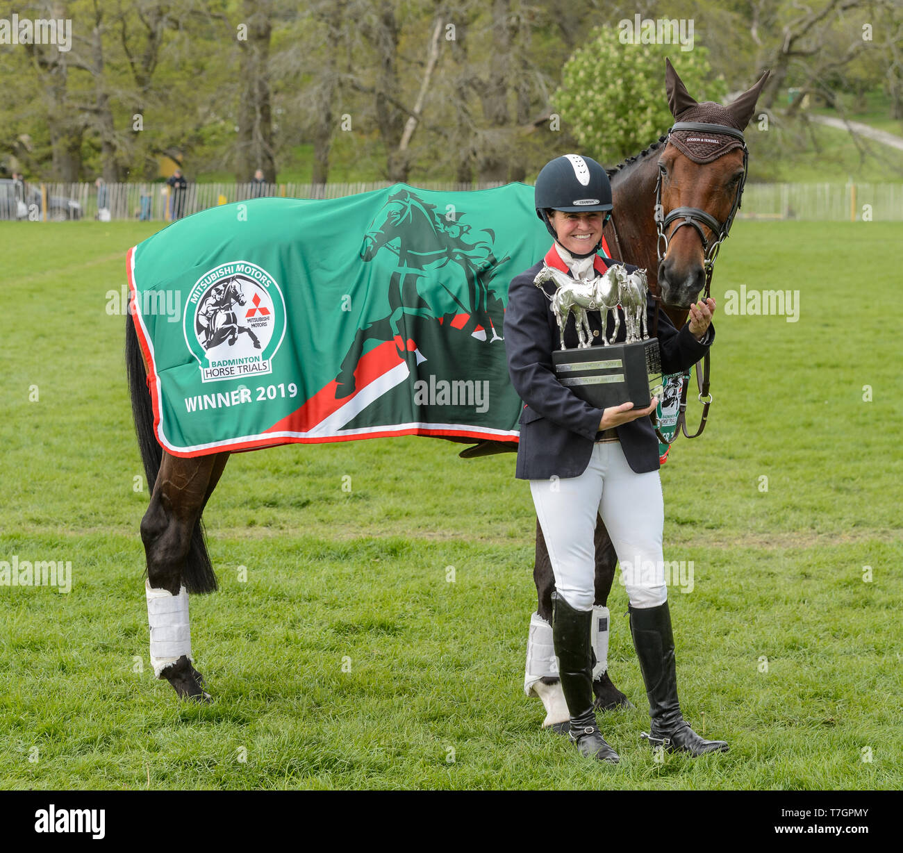 Piggy francés y VANIR KAMIRA durante la entrega de premios, Mitsubishi Motors Badminton Horse Trials, Gloucestershire, 2019 Foto de stock