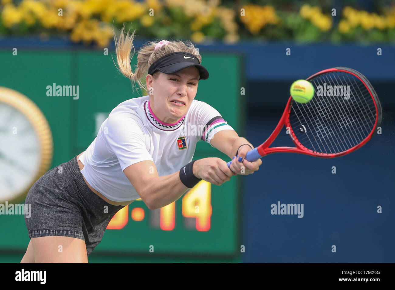 Jugador de tenis canadiense Eugenie Bouchard jugando escrito rodada durante  2019, Campeonatos de Tenis de Dubai Dubai, Emiratos Árabes Unidos  Fotografía de stock - Alamy
