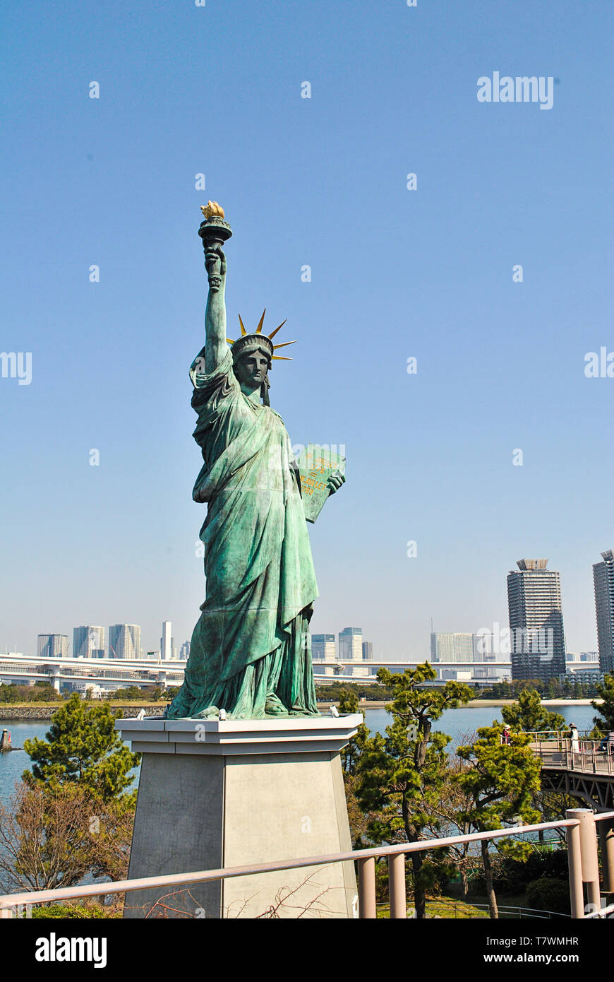 Replica De La Estatua De La Libertad Fotos E Imagenes De Stock Alamy Replica De La Estatua De La Libertad Fotos E Imagenes De Stock Alamy