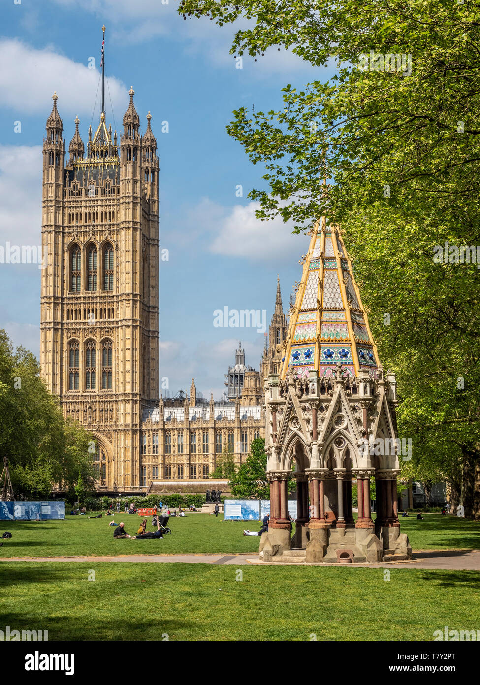 Buxton Memorial Fountain, por Charles Buxton y Samuel Sanders Teulon, celebrando la emancipación de los esclavos en el Imperio Británico en 1834, Victoria Foto de stock