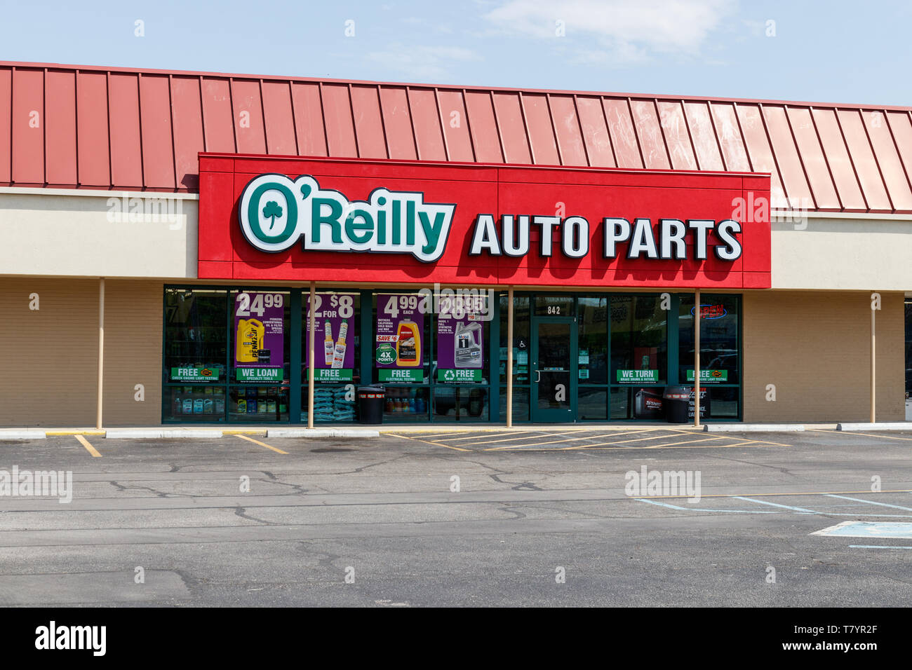 Tipton Circa Mayo 19 O Reilly Auto Parts Store O Reilly Es Un Proveedor Y Distribuidor De Piezas De Automocion I Fotografia De Stock Alamy
