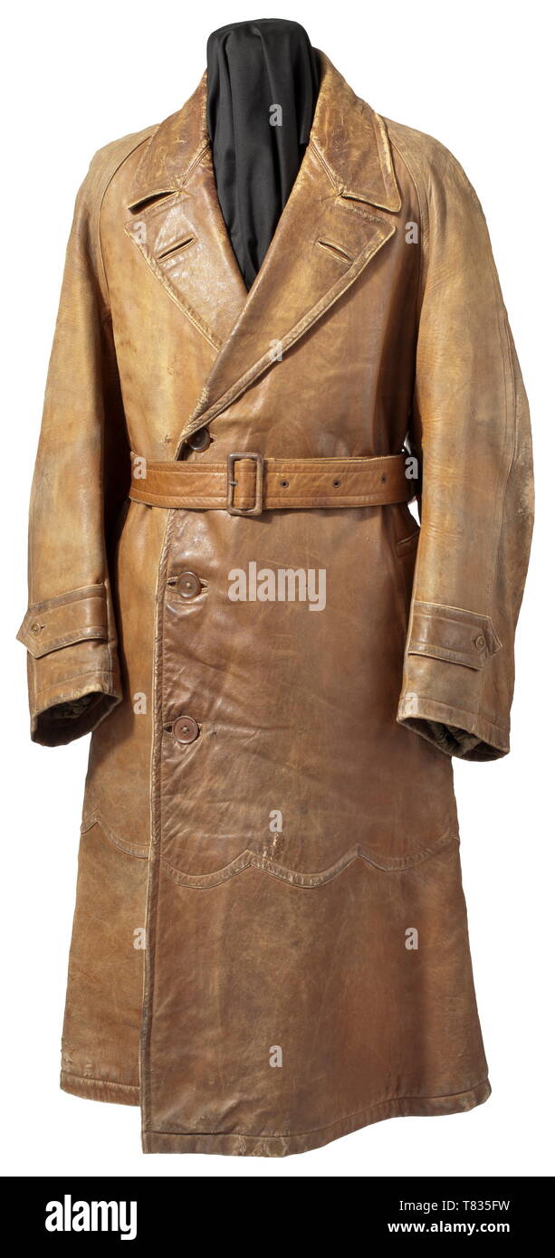 Brown military jacket fotografías e imágenes de alta resolución - Alamy