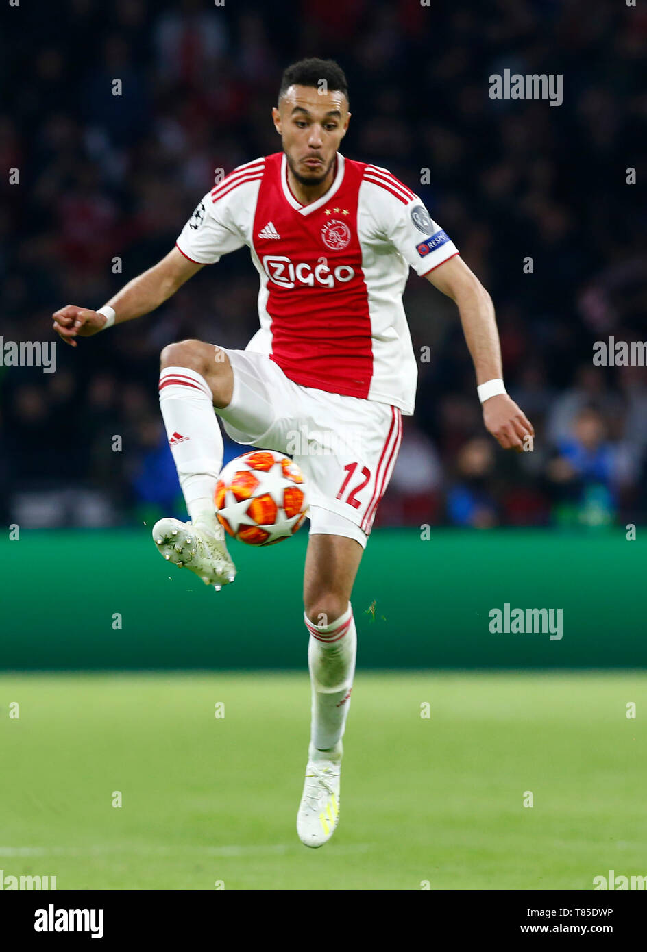 AMSTERDAM, Países Bajos. 08 Mayo, 2019. Noussair Mazraoul de Ajax durante el campeonato de la UEFA League semi- 2ª etapa final entre el Ajax y el Tottenham Hotspur Foto de stock