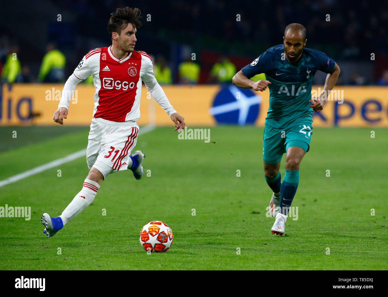 AMSTERDAM, Países Bajos. 08 Mayo, 2019. Nicolas Tagliafico de Ajax durante el campeonato de la UEFA League semi- 2ª etapa final entre el Ajax y el Tottenham Hotspu Foto de stock