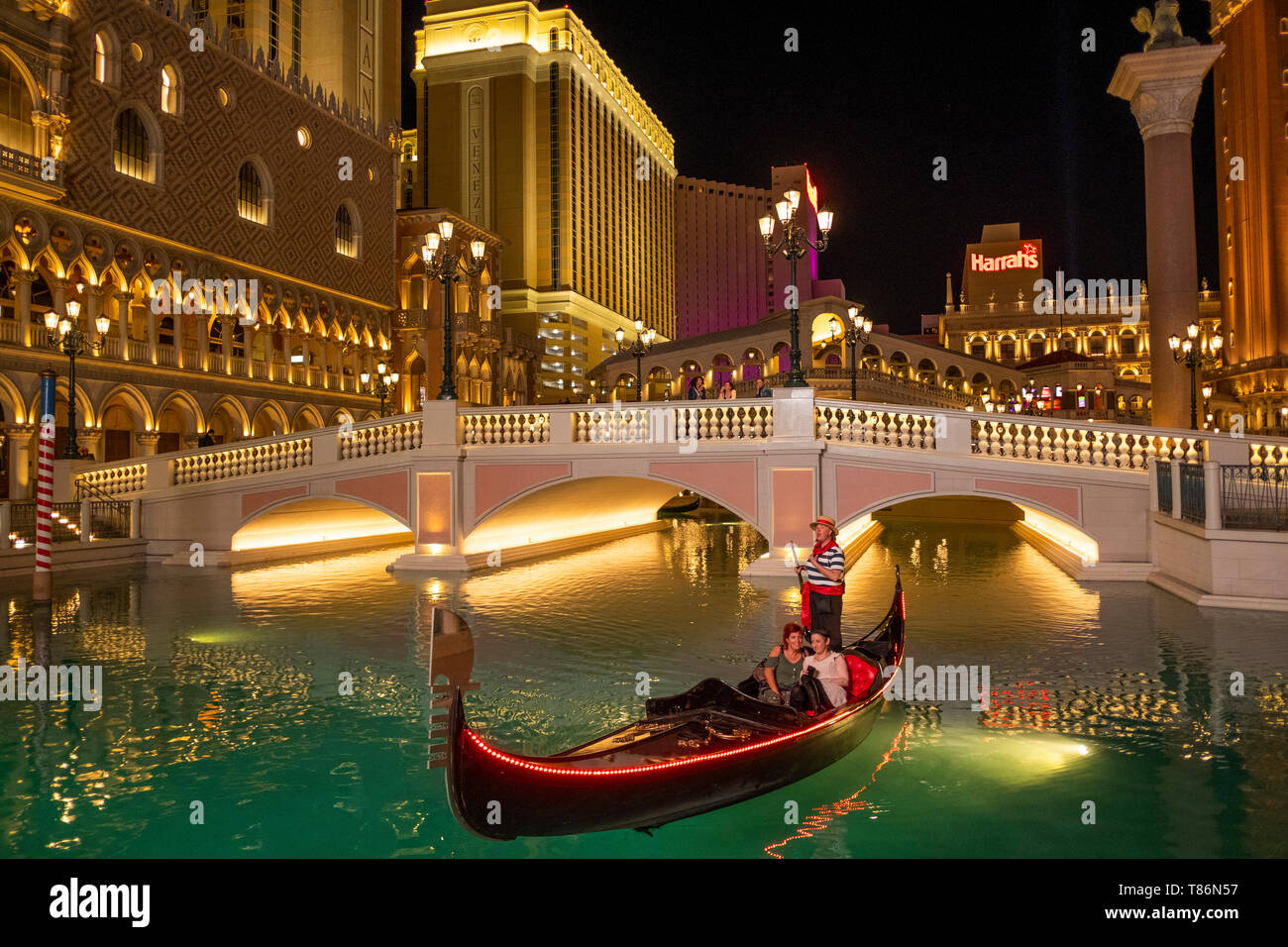 Paseo en góndola en el Venetian. Las Vegas, Nevada, Estados Unidos de  América Fotografía de stock - Alamy
