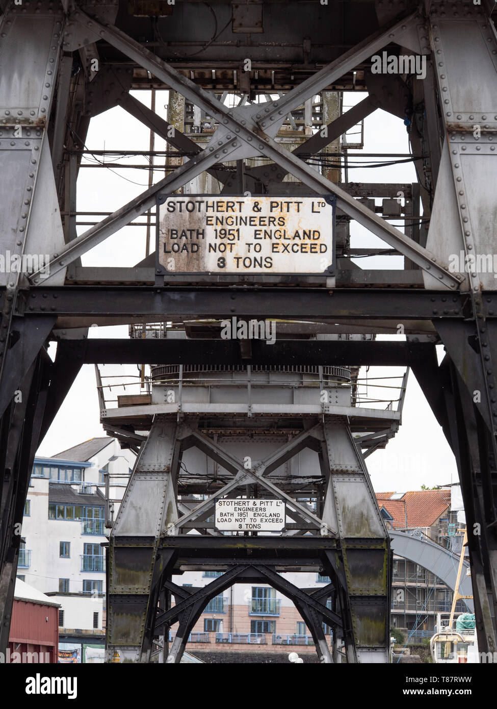 Antigua grúa en el puerto de Bristol, Bristol, Reino Unido. Foto de stock