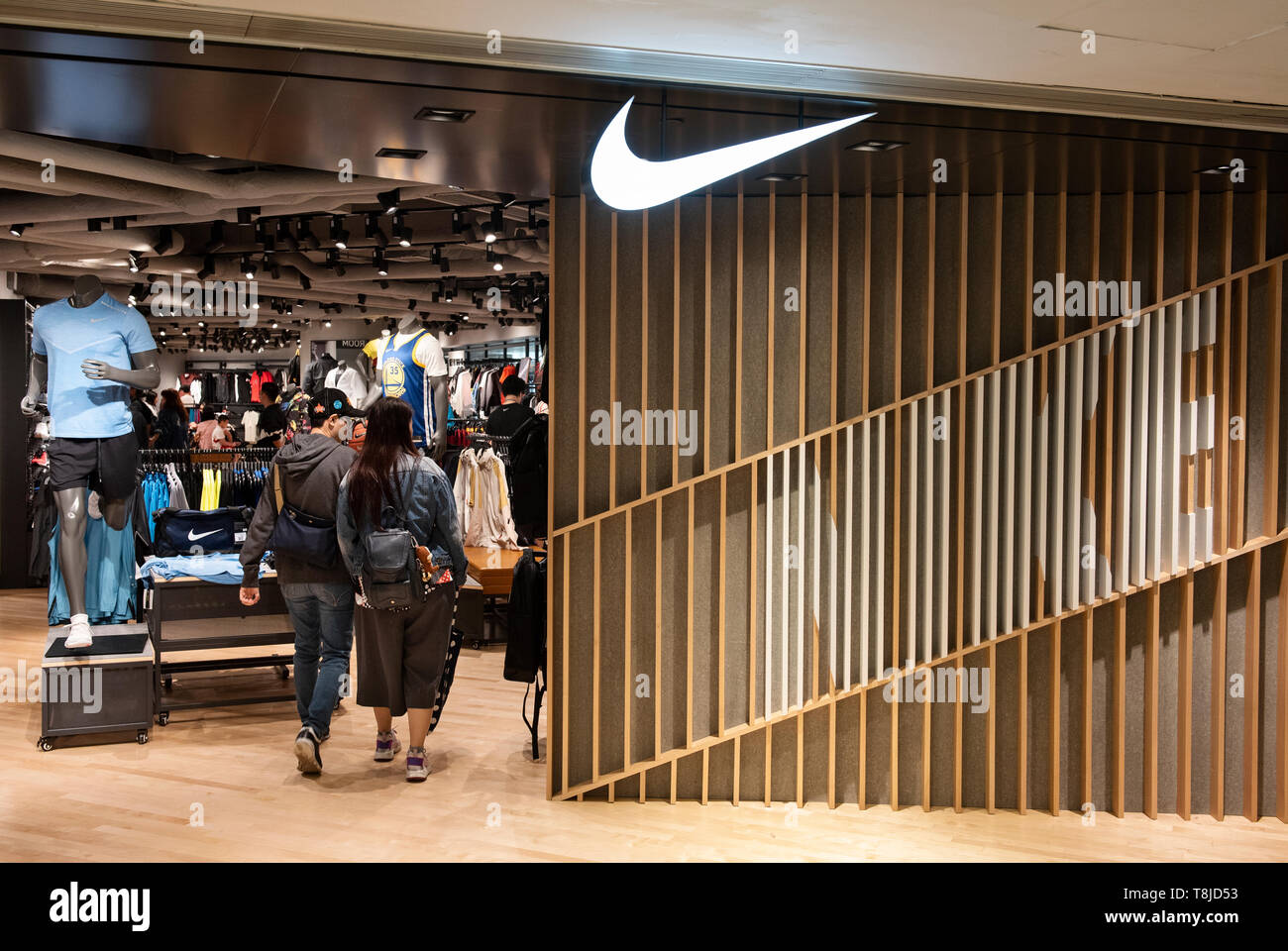 Multinacional americana marca de ropa deportiva Nike Store. Visto en Hong  Kong Fotografía de stock - Alamy