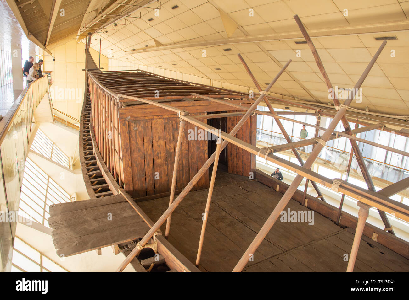 Este original intacta, barco de tamaño completo fue construido, casi con toda seguridad para el antiguo Faraón Egipcio Khufu hace más de 4.000 años. En 1954 el buque w Foto de stock