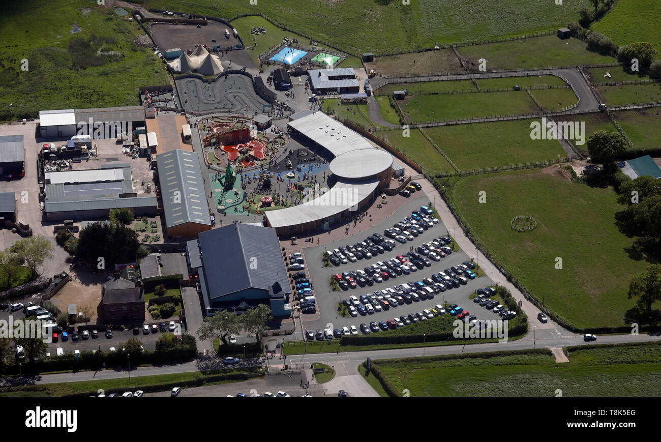 Vista aérea de la granja Drumlan Helado (granja) en Tattenhall Hall, Cheshire Foto de stock