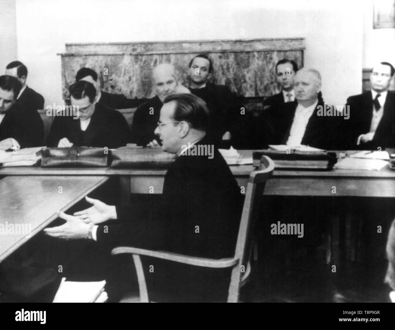 El Juicio En Arnsberg El 21 De Enero De 1958 Durante La Audiencia