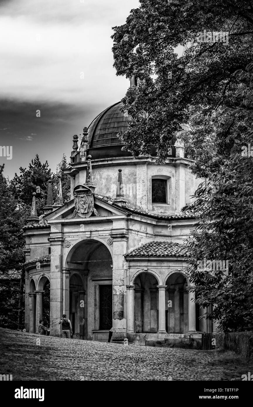 Italia Lombardía, Sitio del Patrimonio Mundial de la Unesco - Sacro Monte di Varese ( Varese sagrado Monte ) - capilla IV - Presentación en el templo Foto de stock