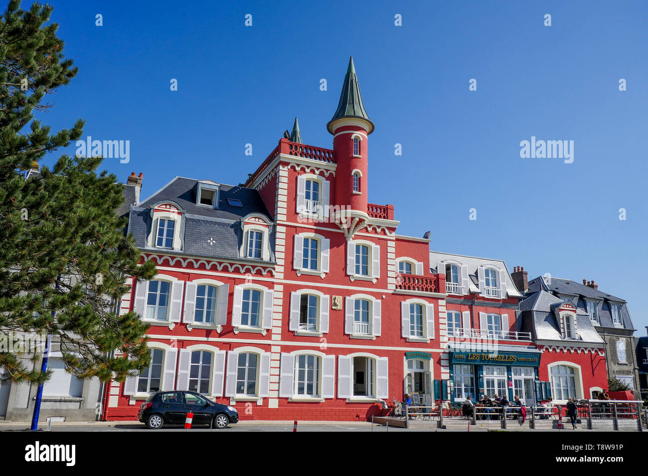 Les Tourelles, el famoso hotel-restaurante Le Crotois, bahía de Somme, Hauts-de-France, Francia Foto de stock