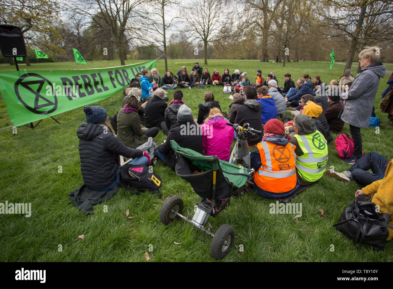 Para aumentar terciopelo Impulso Grupo de protesta climático extinción rebelión establecido su campamento en  el Hyde Park de Londres antes de una semana de manifestaciones previstas en  la capital. Featuring: Atmósfera, ver dónde: Londres, Reino Unido