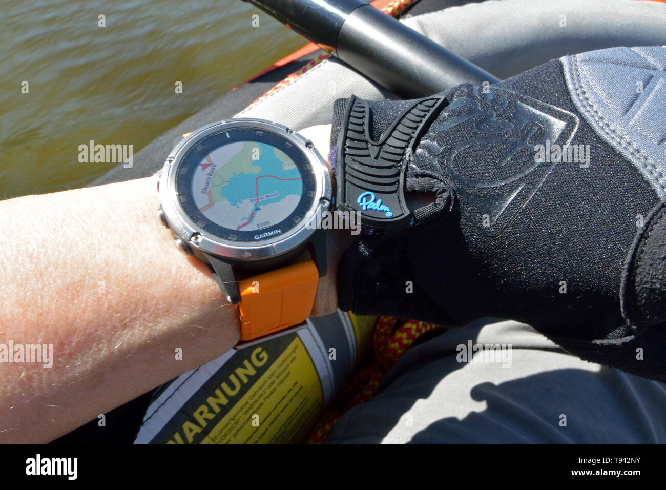 Reloj garmin fotografías e imágenes de alta resolución - Alamy