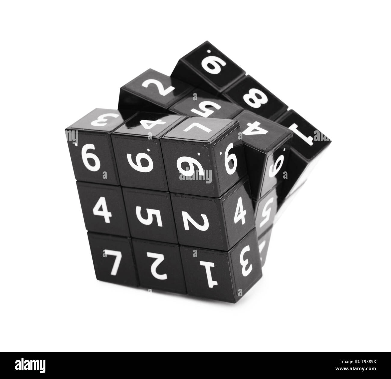 Sudoku puzzle cubo números sobre un fondo blanco Fotografía de stock - Alamy