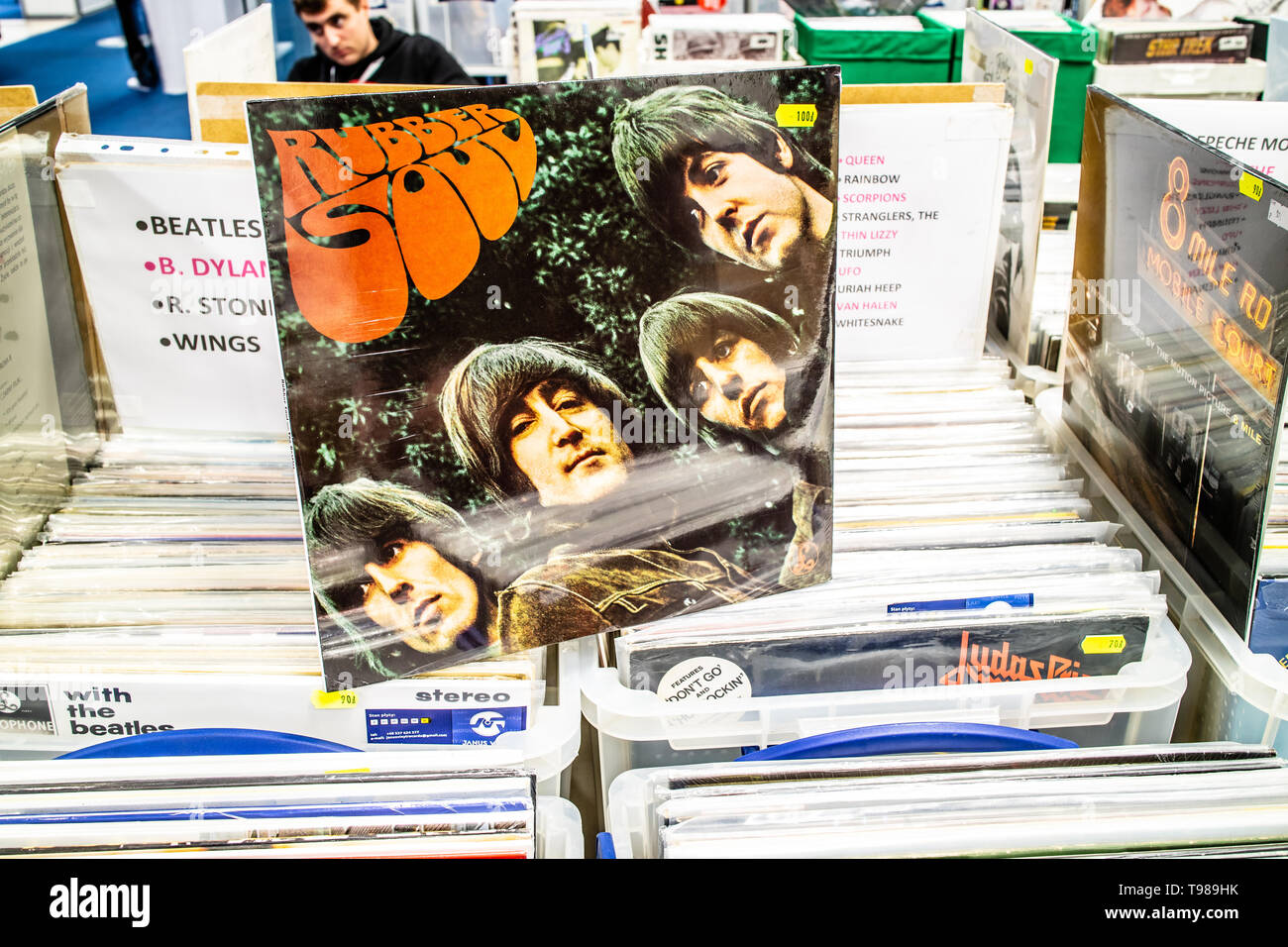 Nadarzyn, Polonia, 11 de mayo de 2019 Los Beatles album de vinilo en  exposición para la venta, vinilo, LP, Álbum Rock, banda de rock inglés,  colección de vinilos Fotografía de stock - Alamy